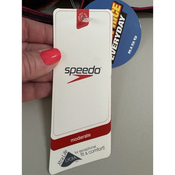 New Womens Speedo One Piece Swimsuit Conservative Cut Soft Cups Black Red 10 - Picture 5 of 9